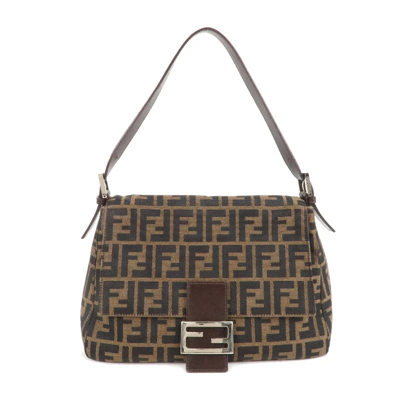 Ladies Fendi shoulder bags with a detachable key fob for easy key managementLadies Fendi shoulder bags with a detachable key fob for easy key managementLadies Fendi shoulder bags with a detachable key fob for easy key managementFENDI Mamma Baguette Zucca Canvas Leather Shoulder Bag 26325