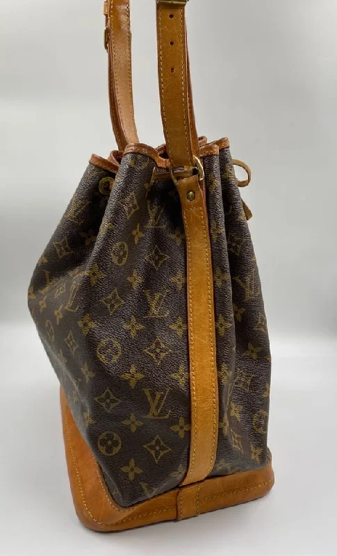 Louis Vuitton handbags with a patent - leather finish for a shiny lookLouis Vuitton Noé Bag