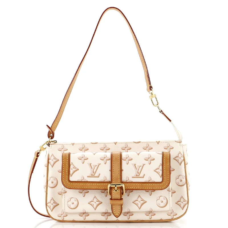 Maxi Multi Pochette Accessoires Fall for You Monogram Canvas