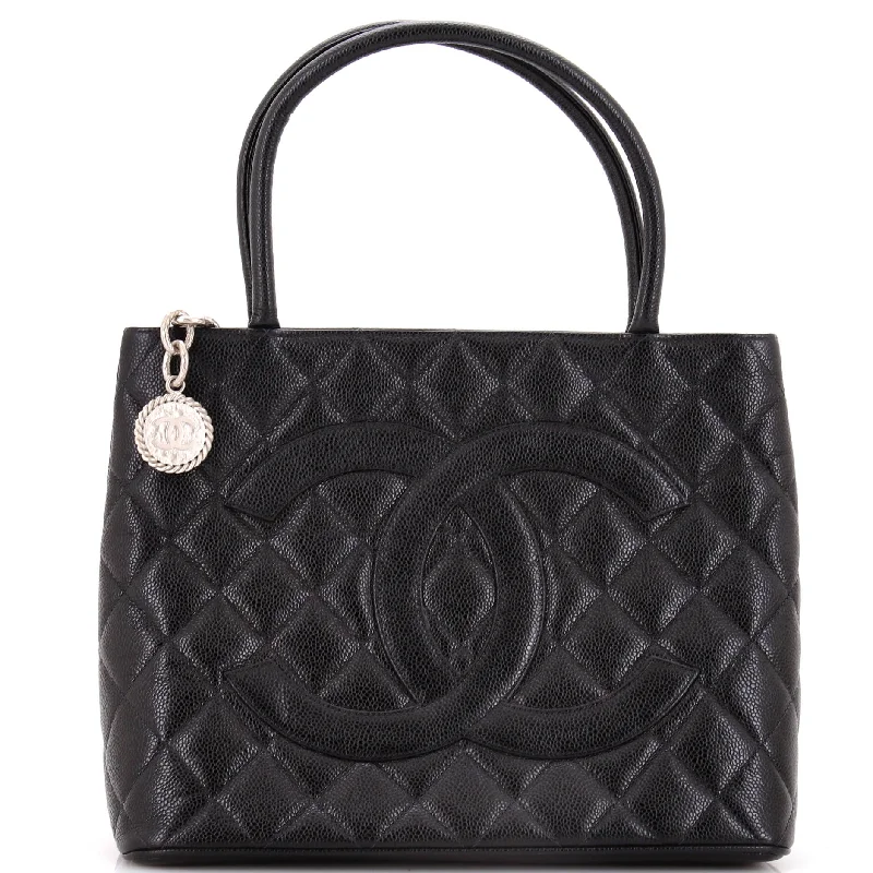 Affordable Replica - Looking Burberry BagsMedallion Tote Quilted Caviar