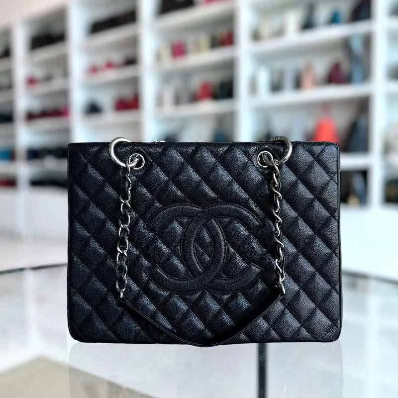 Chanel Black Handbag for Business MeetingsChanel Black Handbag for Business MeetingsCaviar GST Grand Shopping Tote Quilted Grained Calfskin Silver Hardware Series 13