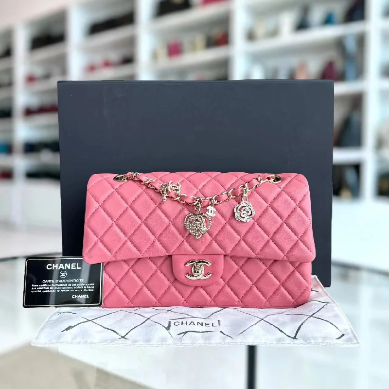 Chanel Lightweight Handbag for Daily ErrandsChanel Lightweight Handbag for Daily ErrandsValentine Seasonal Flap Quilted Lambskin Sakura Pink Golden Hardware Series 19