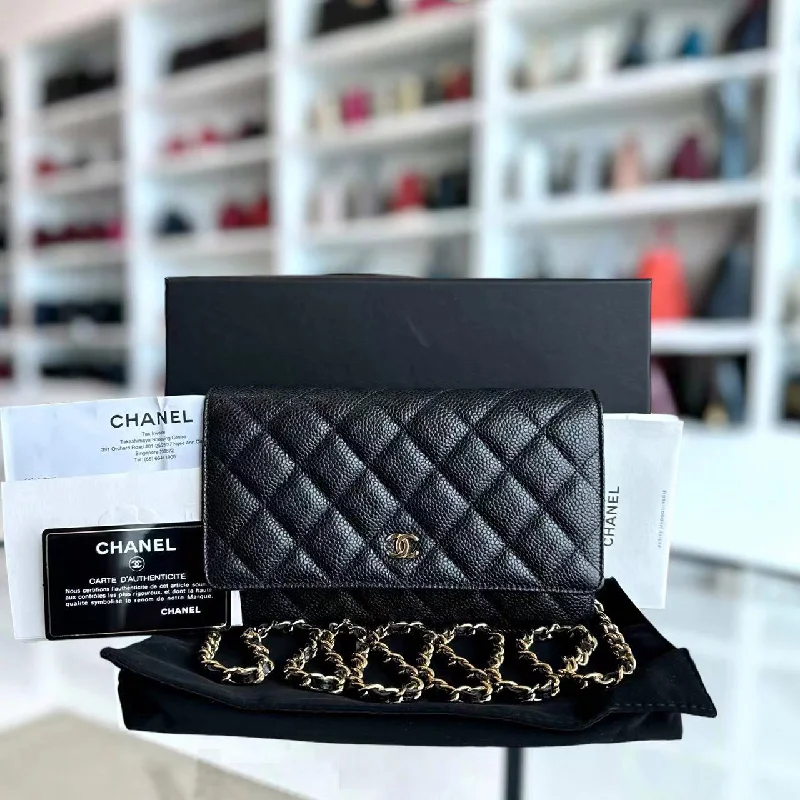 Chanel Designer Handbag with Unique DesignChanel Designer Handbag with Unique Design*Like New, Receipt Full Set* Caviar WOC Wallet On Chain Quilted Grained Calfskin Black Golden Hardware Series 31