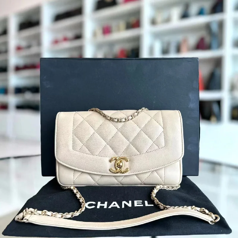 Chanel Chain Strap Handbag for Everyday UseChanel Chain Strap Handbag for Everyday Use*Modern Reissue 2015* Diana Small 22CM Quilted Lambskin Beige Golden Hardware Series 20