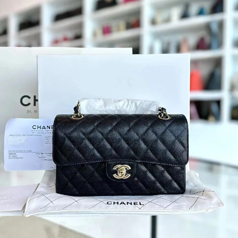 Chanel Luxury Handbag for High - End EventsChanel Luxury Handbag for High - End Events*Unused, Microchip 2022, Receipt Full Set* Caviar Small Double Flap 23CM Quilted Calfskin Black GHW Microchipped