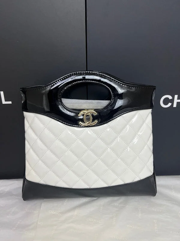 Chanel Vintage Inspired Handbag for Retro LoversChanel Vintage Inspired Handbag for Retro LoversBC - CHANEL BAGS - 021