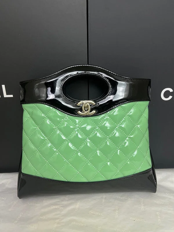 Chanel Vintage Inspired Handbag for Retro LoversChanel Vintage Inspired Handbag for Retro LoversBC - CHANEL BAGS - 038