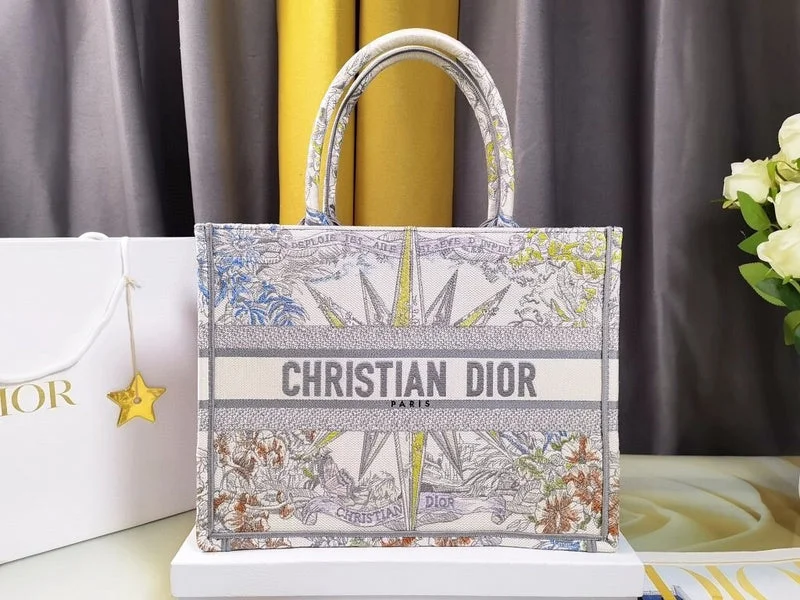 Christian Dior handbags with a removable shoulder strap for versatilityChristian Dior handbags with a removable shoulder strap for versatilityBC - Dior Bags - 1728