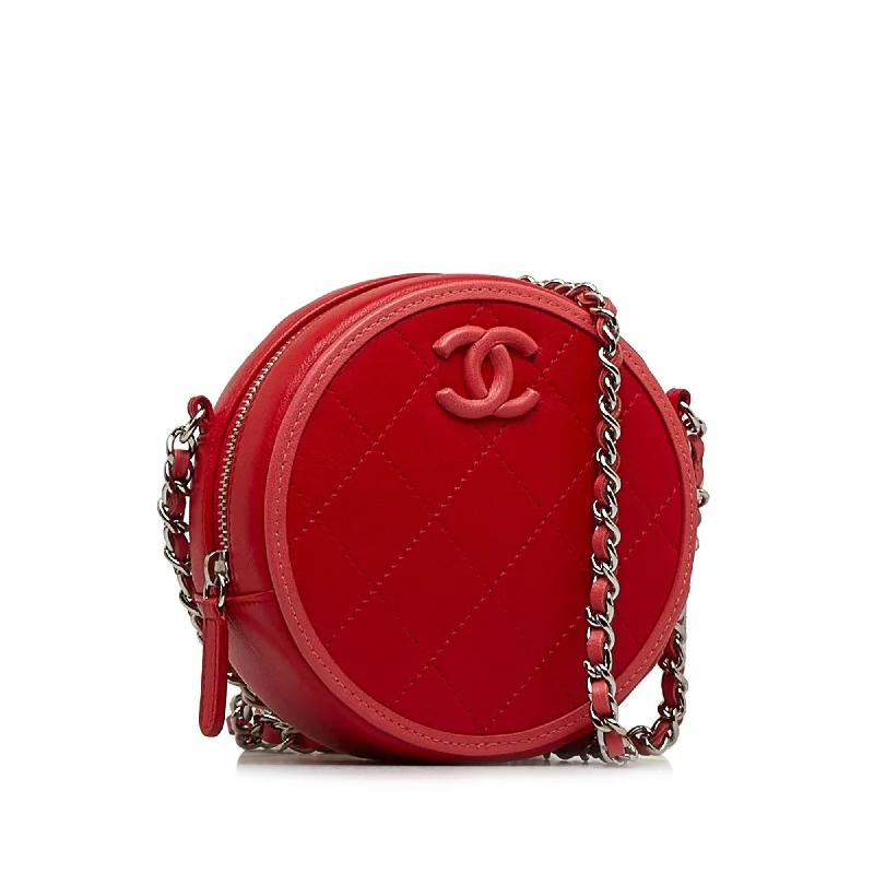 Chanel Lightweight Handbag for Daily ErrandsChanel Lightweight Handbag for Daily ErrandsChanel Color Pop CC Round Crossbody Bag (nW6Kck)