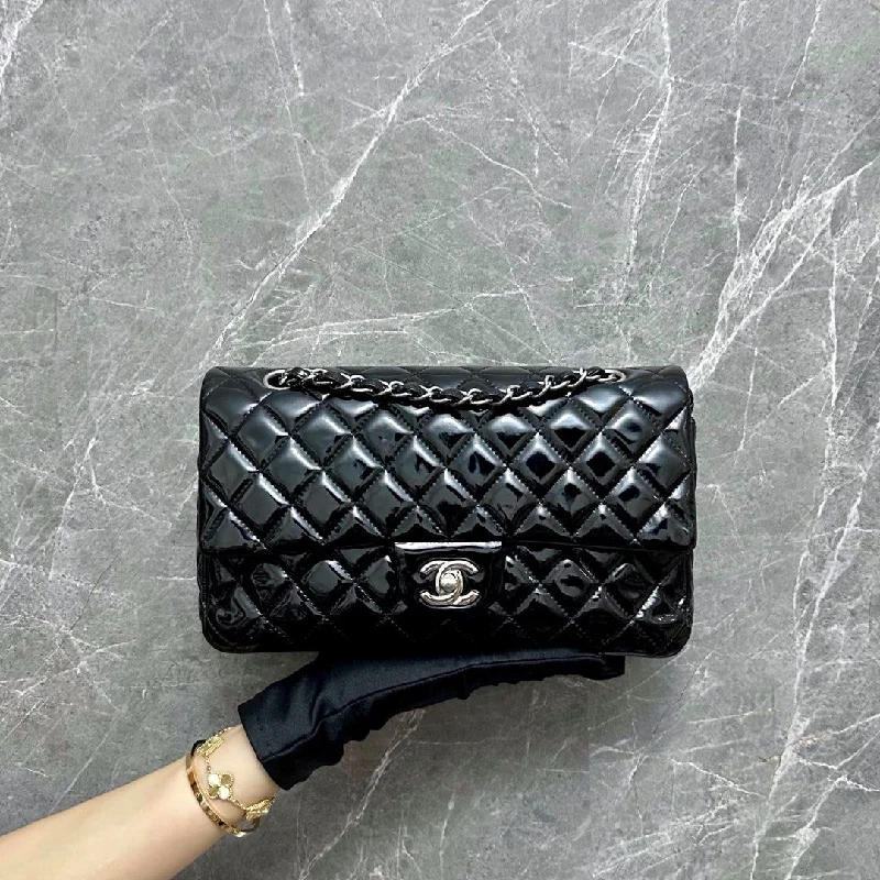 Chanel Lightweight Handbag for Daily ErrandsChanel Lightweight Handbag for Daily ErrandsBlack Patent Leather SHW No 17