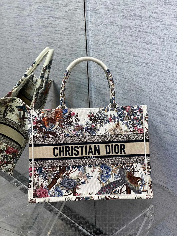 Christian Dior bags with a quilted pattern and gold - toned hardwareChristian Dior bags with a quilted pattern and gold - toned hardwareChristian Dior Bags - 4556