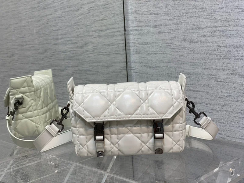 Christian Dior Saddle bags with a patent leather finish for a shiny lookChristian Dior Saddle bags with a patent leather finish for a shiny lookChristian Dior Bags - 4580