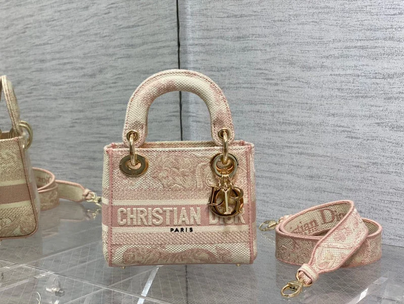 Christian Dior tote bags with a printed Dior logo on the frontChristian Dior tote bags with a printed Dior logo on the frontChristian Dior Bags - 4592