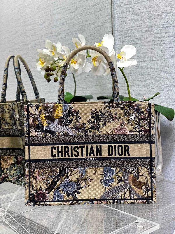 Christian Dior bags with a detachable coin purse insideChristian Dior bags with a detachable coin purse insideChristian Dior Bags - 4595