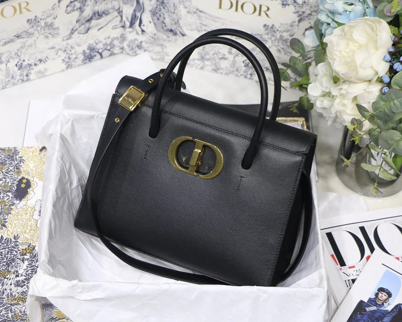 Christian Dior handbags with a detachable mirror for on - the - go touch - upsChristian Dior handbags with a detachable mirror for on - the - go touch - upsChristian Dior Bags - 4613