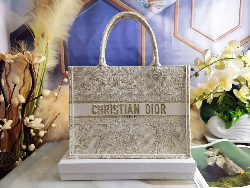 Trendsetting Christian Dior crossbody bags with a colorful strapTrendsetting Christian Dior crossbody bags with a colorful strapChristian Dior Bags - 4639