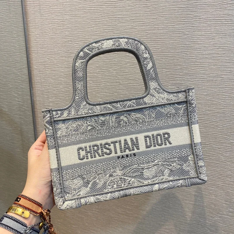 Christian Dior handbags with a removable shoulder strap for versatilityChristian Dior handbags with a removable shoulder strap for versatilityChristian Dior Bags - 5957