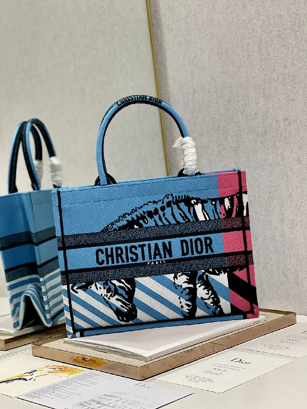 Christian Dior crossbody bags with a front - flap pocket for easy accessChristian Dior crossbody bags with a front - flap pocket for easy accessChristian Dior - Luxury Bags  378