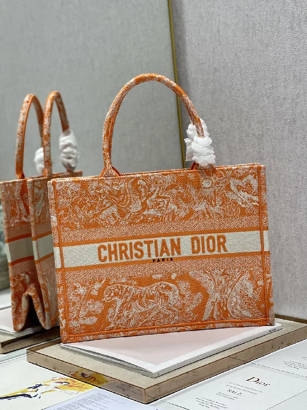 Christian Dior bags with a detachable coin purse insideChristian Dior bags with a detachable coin purse insideChristian Dior - Luxury Bags  388