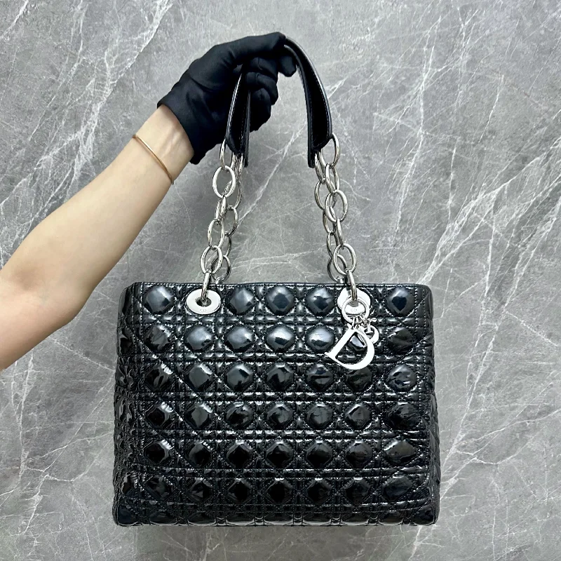 Christian Dior bags with a quilted pattern and gold - toned hardwareChristian Dior bags with a quilted pattern and gold - toned hardwareLady Tote Chain Patent Leather Black SHW