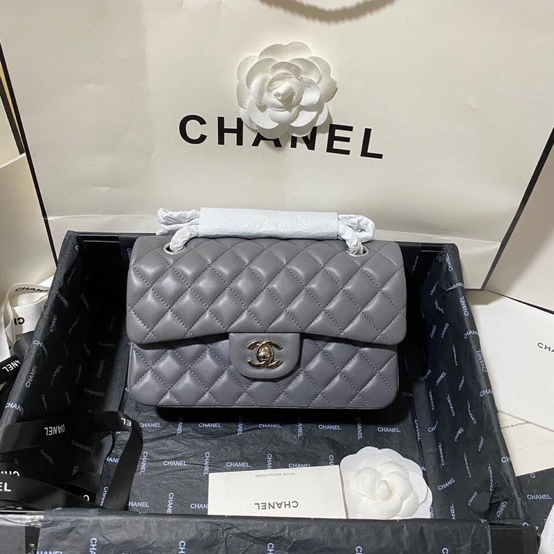 Chanel Lightweight Handbag for Daily ErrandsChanel Lightweight Handbag for Daily ErrandsWF - Chanel Bags - 1807