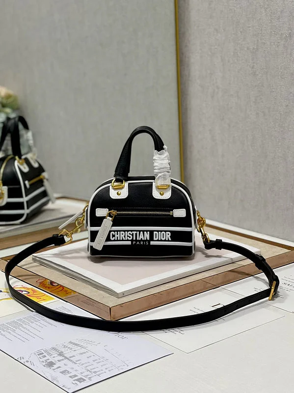 Christian Dior handbags with a removable shoulder strap for versatilityChristian Dior handbags with a removable shoulder strap for versatilityWF - Dior Bags - 003